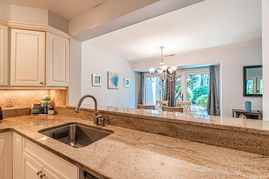 Pet Friendly! 503 Plantation Club Walk To Pool Sleeps 6 Sea Pines Villa Hilton Head Island Exterior photo